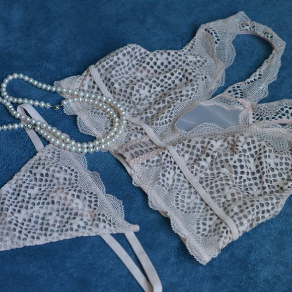 Victoria's Secret Other - NWT SET OF 2 Victoria's Secret Bralette & V string thong panty VS pink nude gift